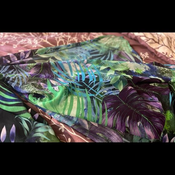 Marc Bouwers Woven Sleeveless Drape self-tie wrap top with removable tank - Picture 8 of 9